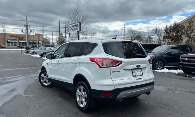 2016 ford escape se