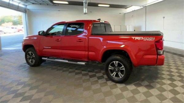 2017 toyota tacoma in milwaukee, wisconsin