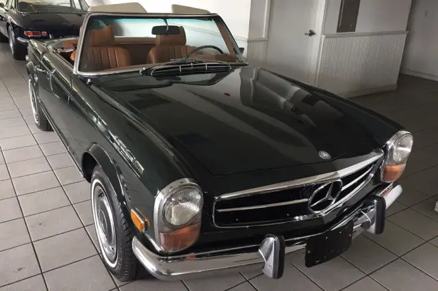 1970 mercedes 280sl with a 4 speed manual transmission