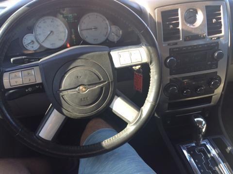 2006 chrysler 300 sedan touring sedan 4d for sale in kihei, hawaii