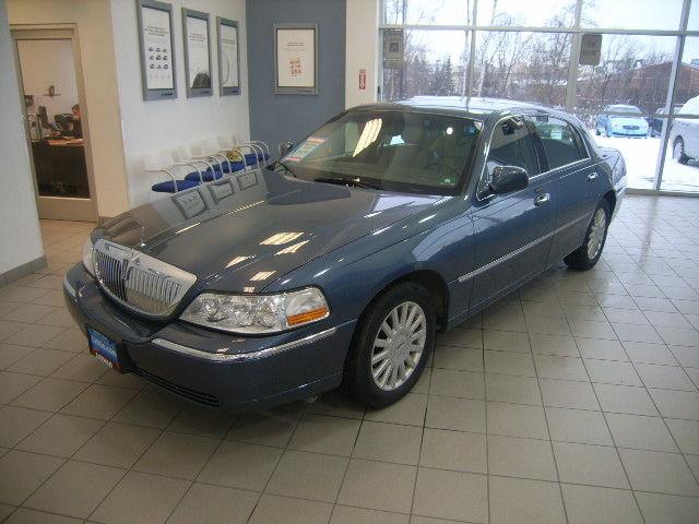 2005 lincoln town car signature for sale in anchorage, alaska
