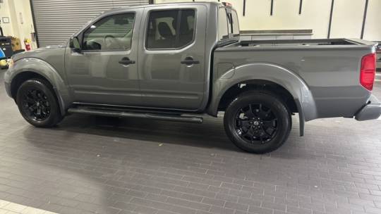 2021 nissan frontier sv