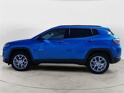 2022 jeep compass latitude lux in westbrook, maine