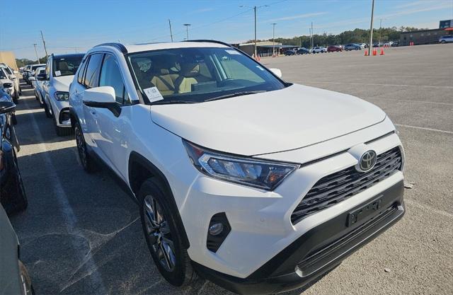 2019 toyota rav4 xle