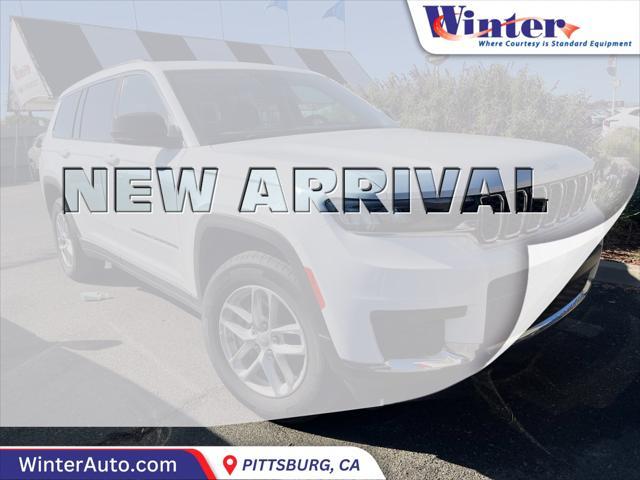 2023 jeep grand cherokee l laredo