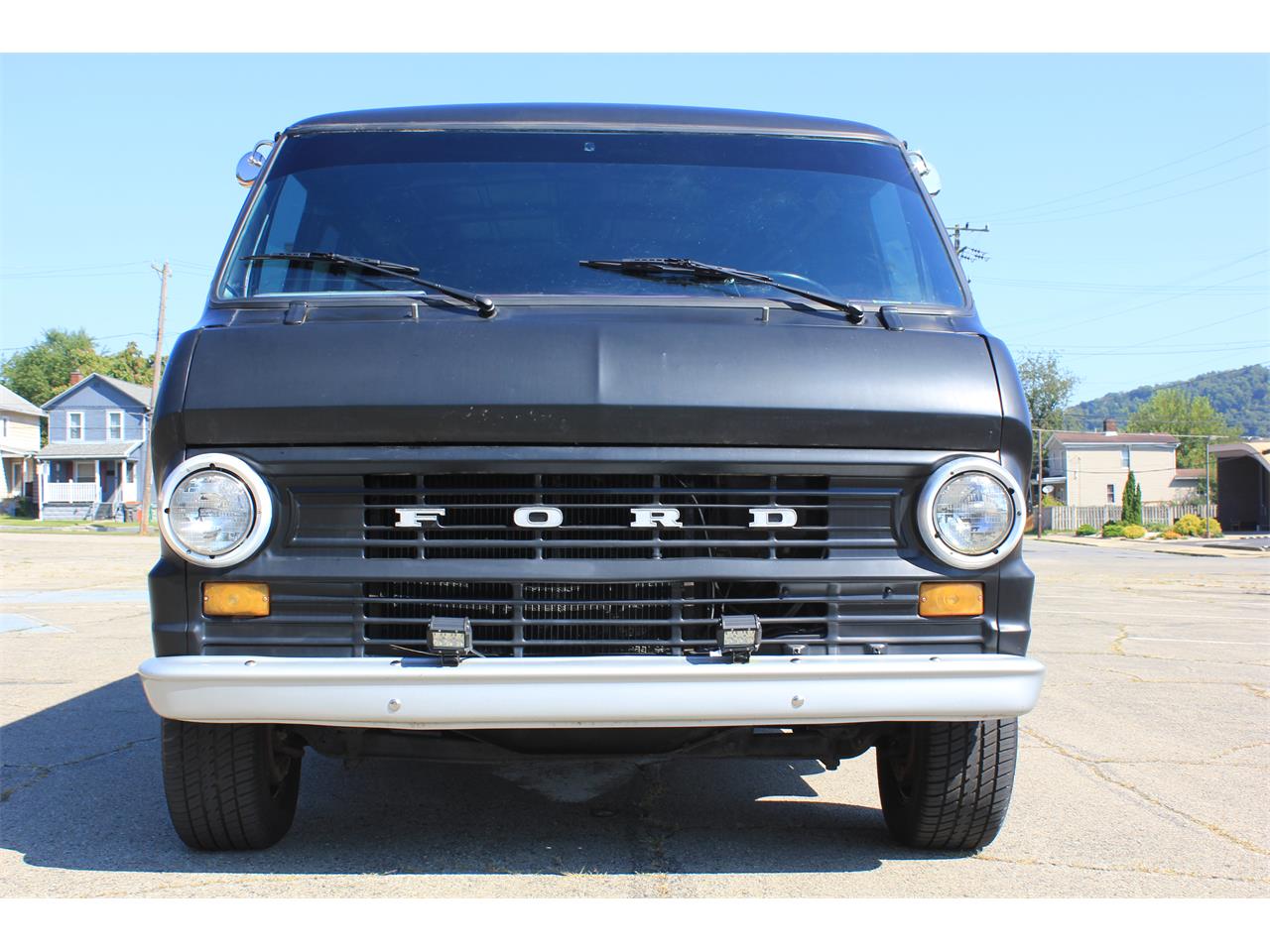 1972 ford e200