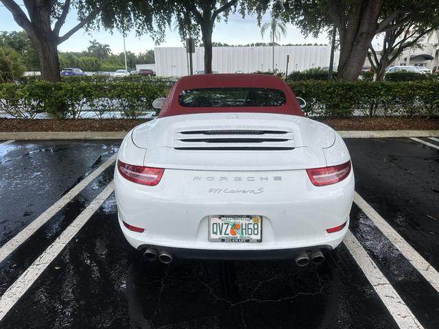 2015 porsche 911 carrera s
