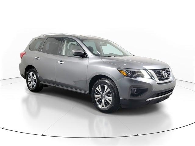 2020 nissan pathfinder sv