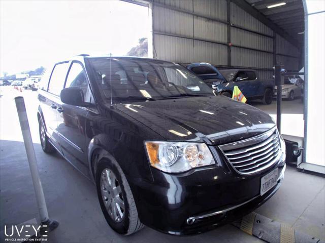 2016 chrysler town & country touring