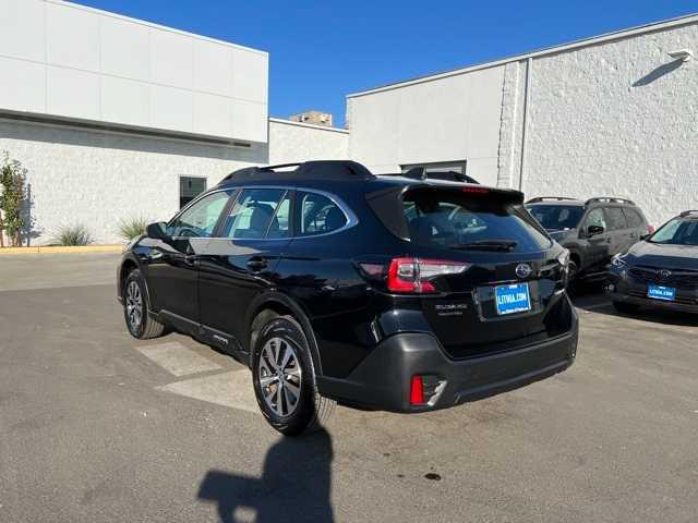 2022 subaru outback base