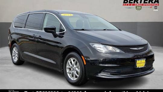2023 Chrysler Voyager