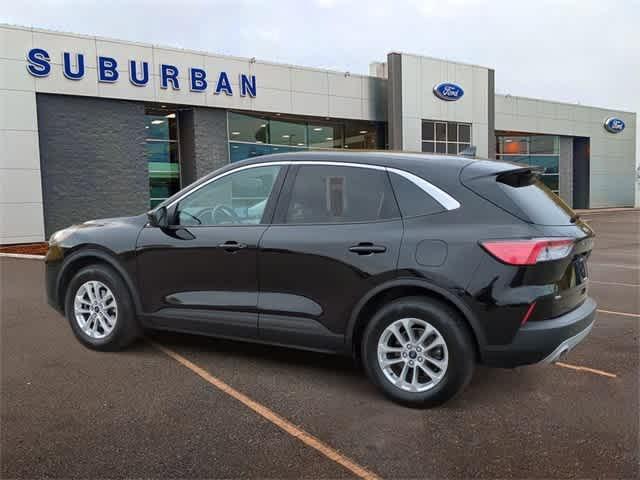 2021 ford escape se