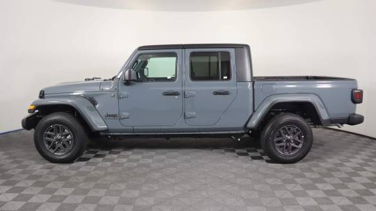 2024 Jeep Gladiator