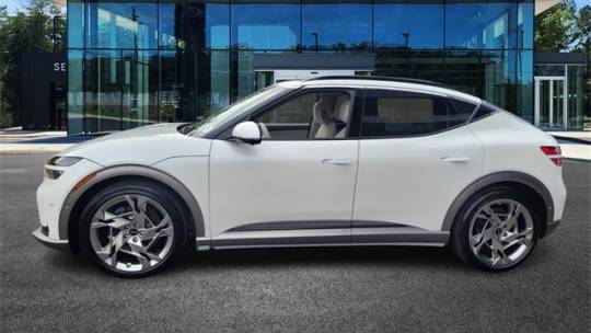 2025 Genesis GV60