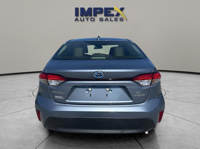 2024 toyota corolla hybrid le