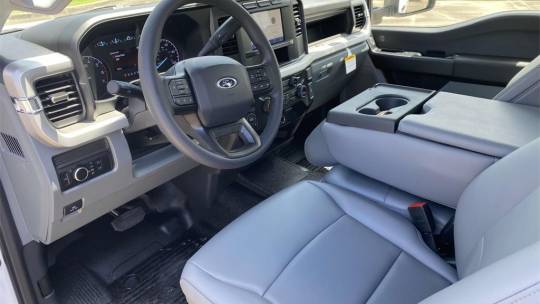 new 2024 ford super duty f-250 xl crew cab 6.75' box 2wd