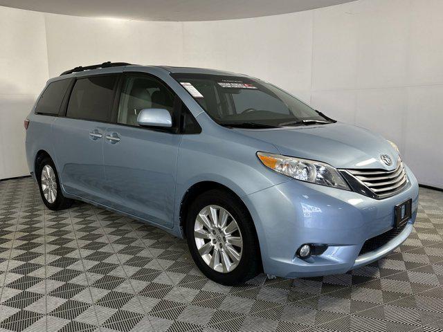 2016 toyota sienna xle