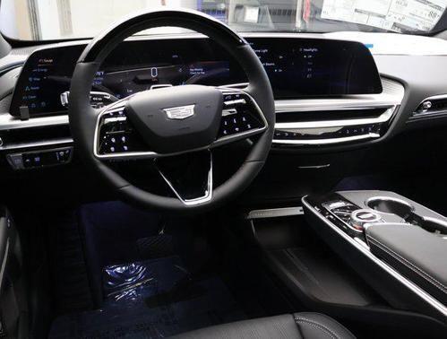 2024 cadillac lyriq