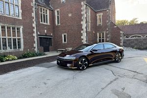 2023 lucid air touring awd ev sedan