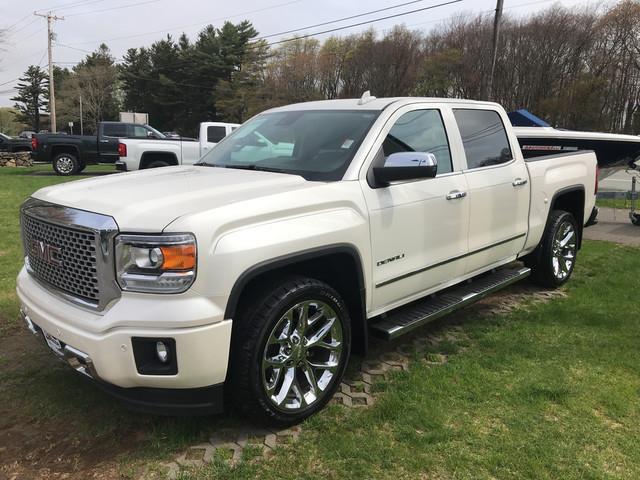 2015 gmc sierra 1500 denali 4x4 denali 4dr crew cab 5.8 ft. sb for sale in north kingstown, rhode island