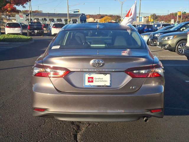 2023 toyota camry le