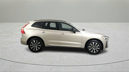 2025 Volvo XC60