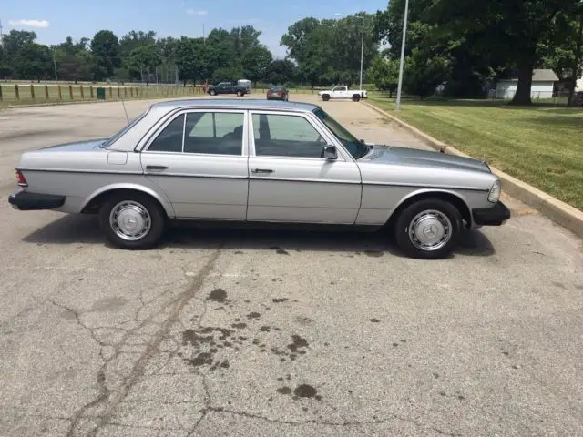 1977 mercedes 300d sedan no reserve