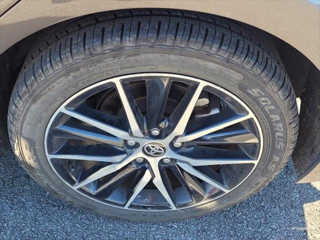 2023 toyota camry se