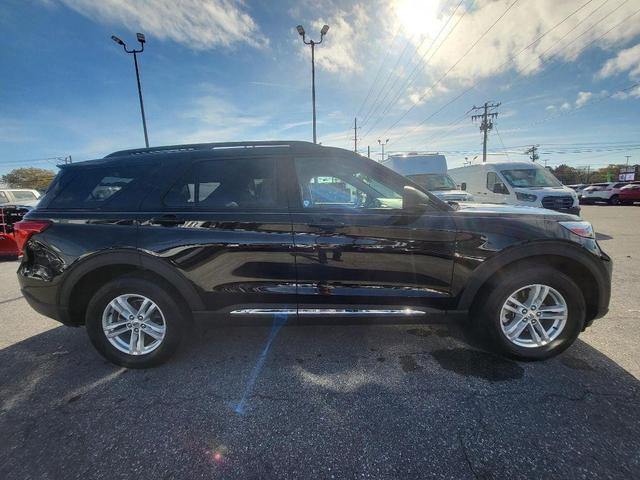 2021 ford explorer xlt