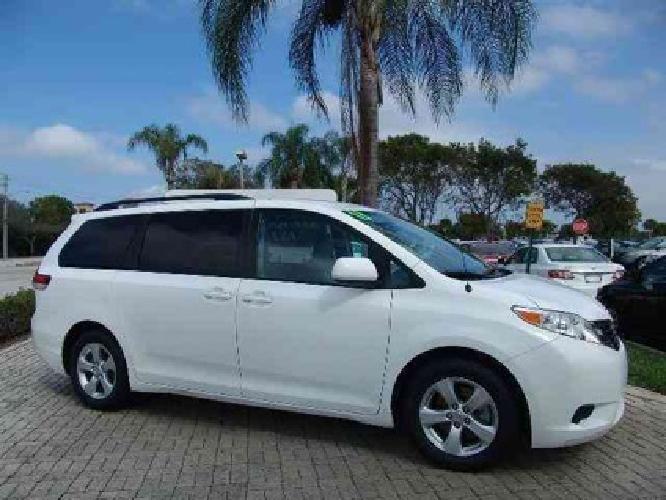 2013 toyota sienna le in coconut creek, fl