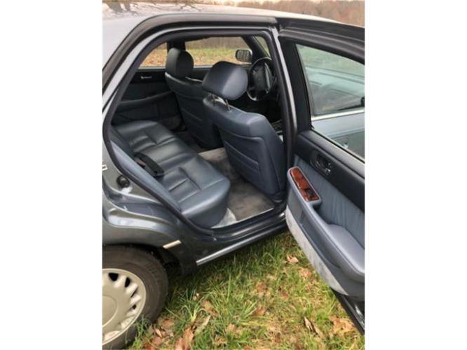 1993 lexus 400 in cadillac, michigan