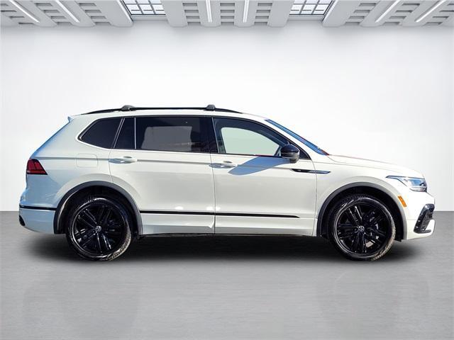 2022 volkswagen tiguan 2.0t se r-line black