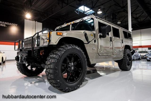 2002 hummer h1 4-passenger wagon enclosed