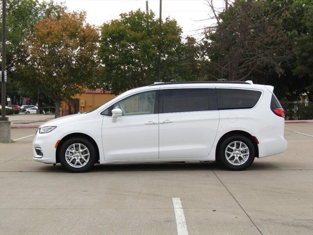 2022 chrysler pacifica touring l