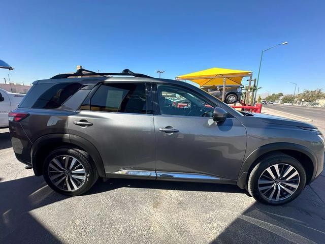 2022 nissan pathfinder platinum 2wd