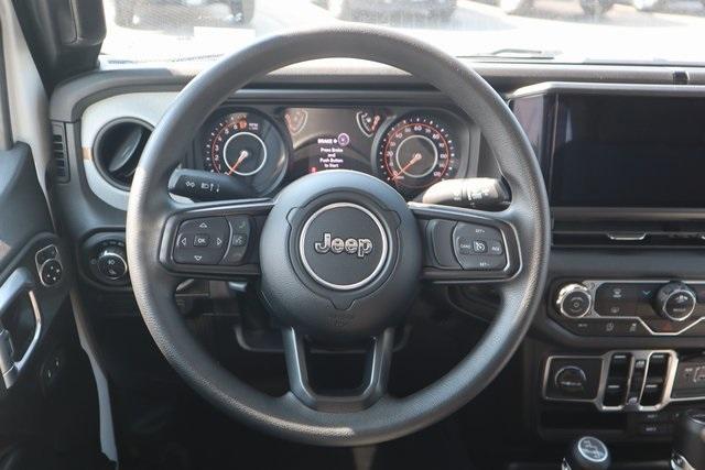 2024 jeep gladiator sport