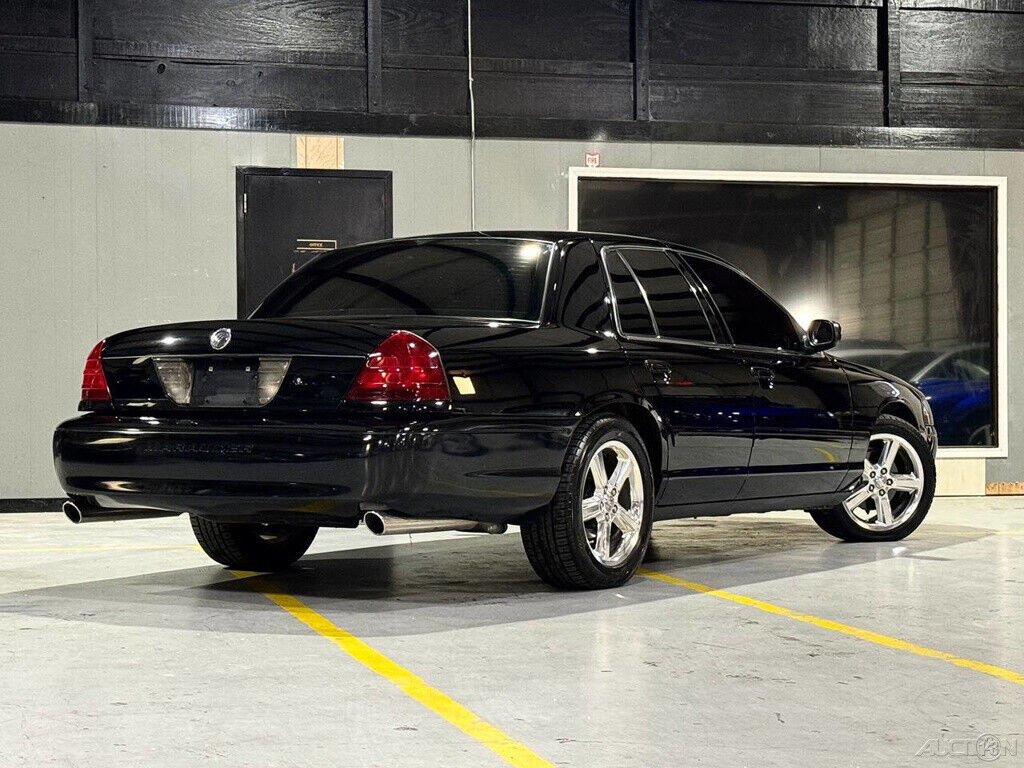 2003 mercury marauder v8 - 35k original miles - clean car fax - california owned