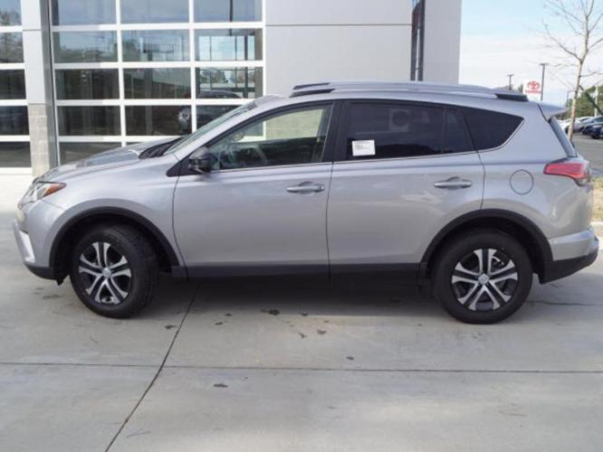 2018 toyota rav4 le le 4dr suv for sale in lafayette, mississippi