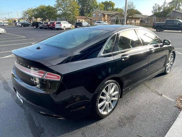 2016 lincoln mkz base