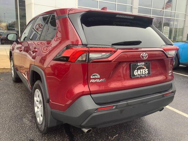 2022 toyota rav4 le