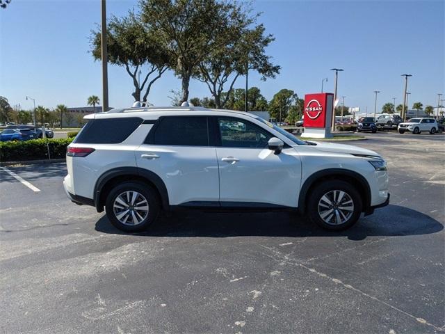 2022 nissan pathfinder sl