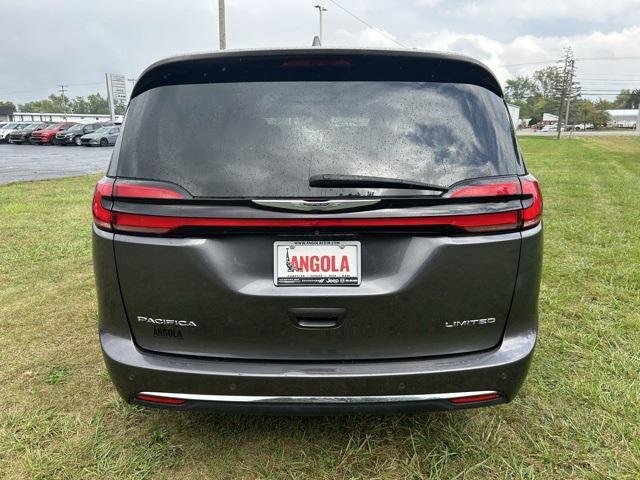 2022 chrysler pacifica limited