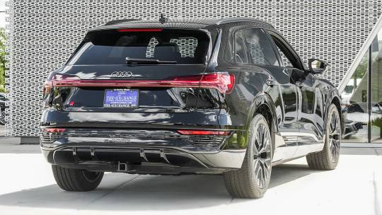 2024 Audi Q8 e-tron