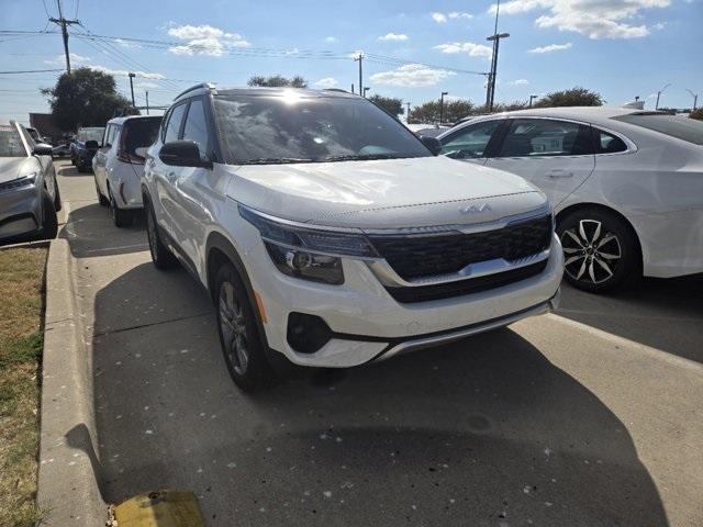 2023 kia seltos s