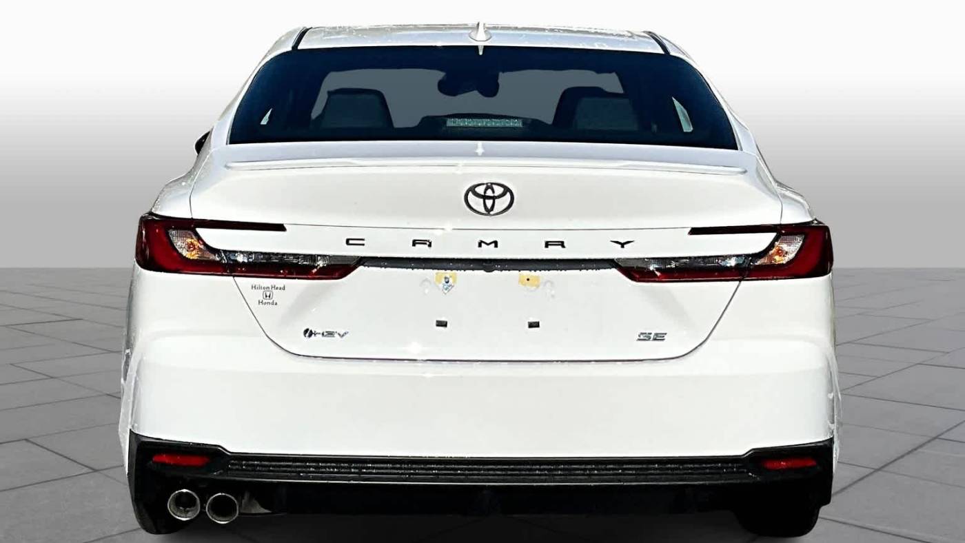 2025 toyota camry se
