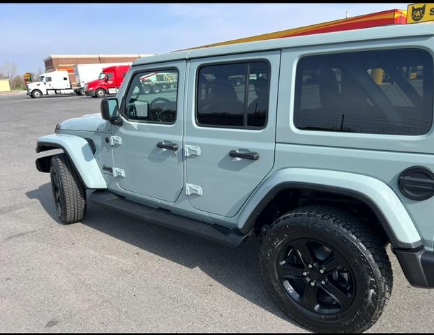 2023 jeep wrangler sahara altitude