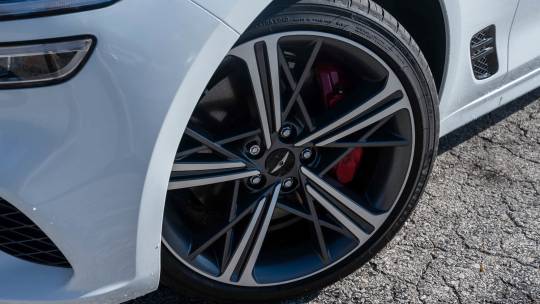 2025 Genesis G70