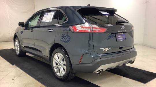 2022 Ford Edge titanium
