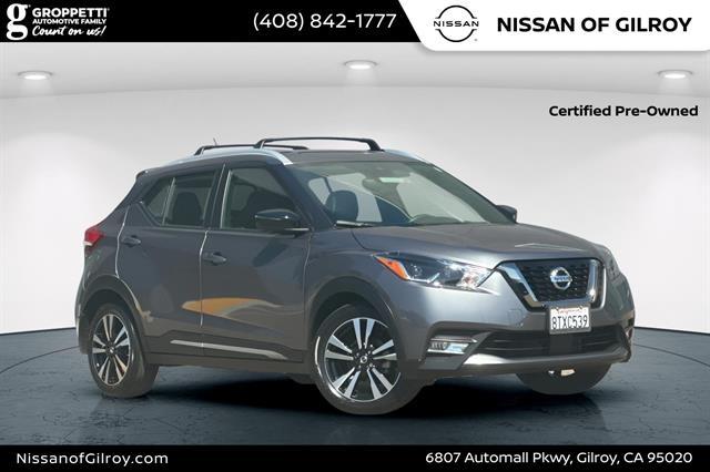 2020 nissan kicks sr