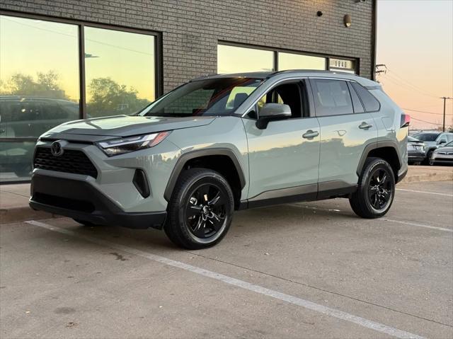 2022 toyota rav4 xle